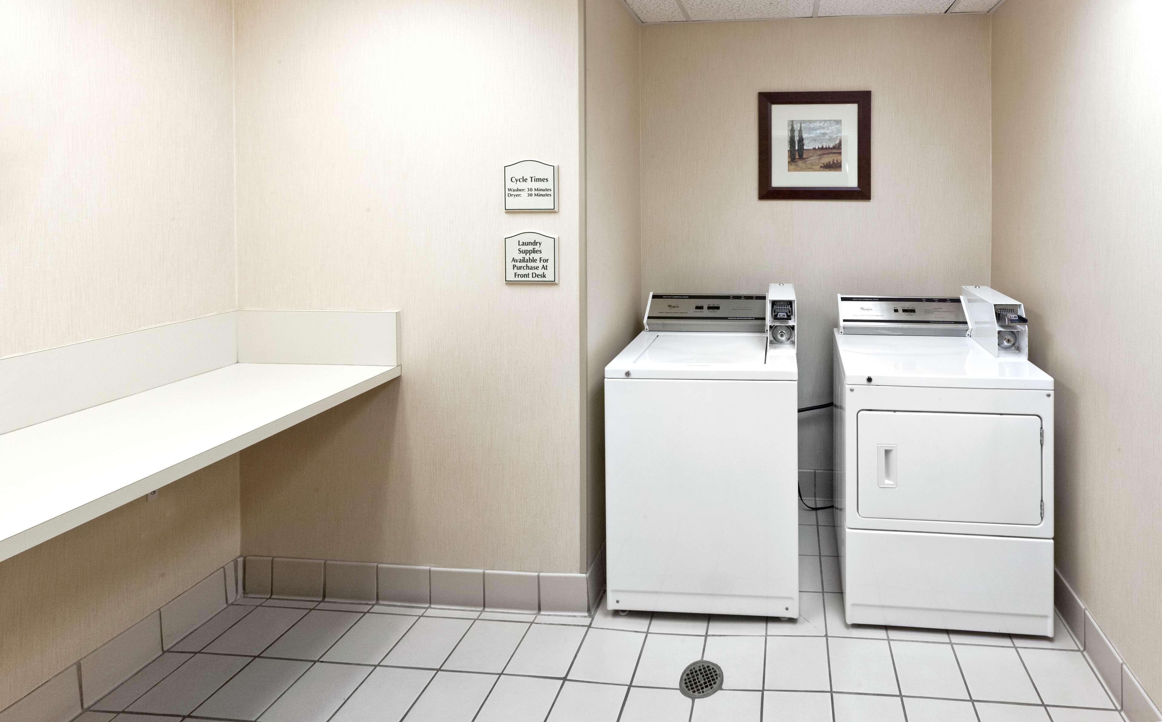 Hilton Garden Inn Ontario Rancho Cucamonga Luaran gambar