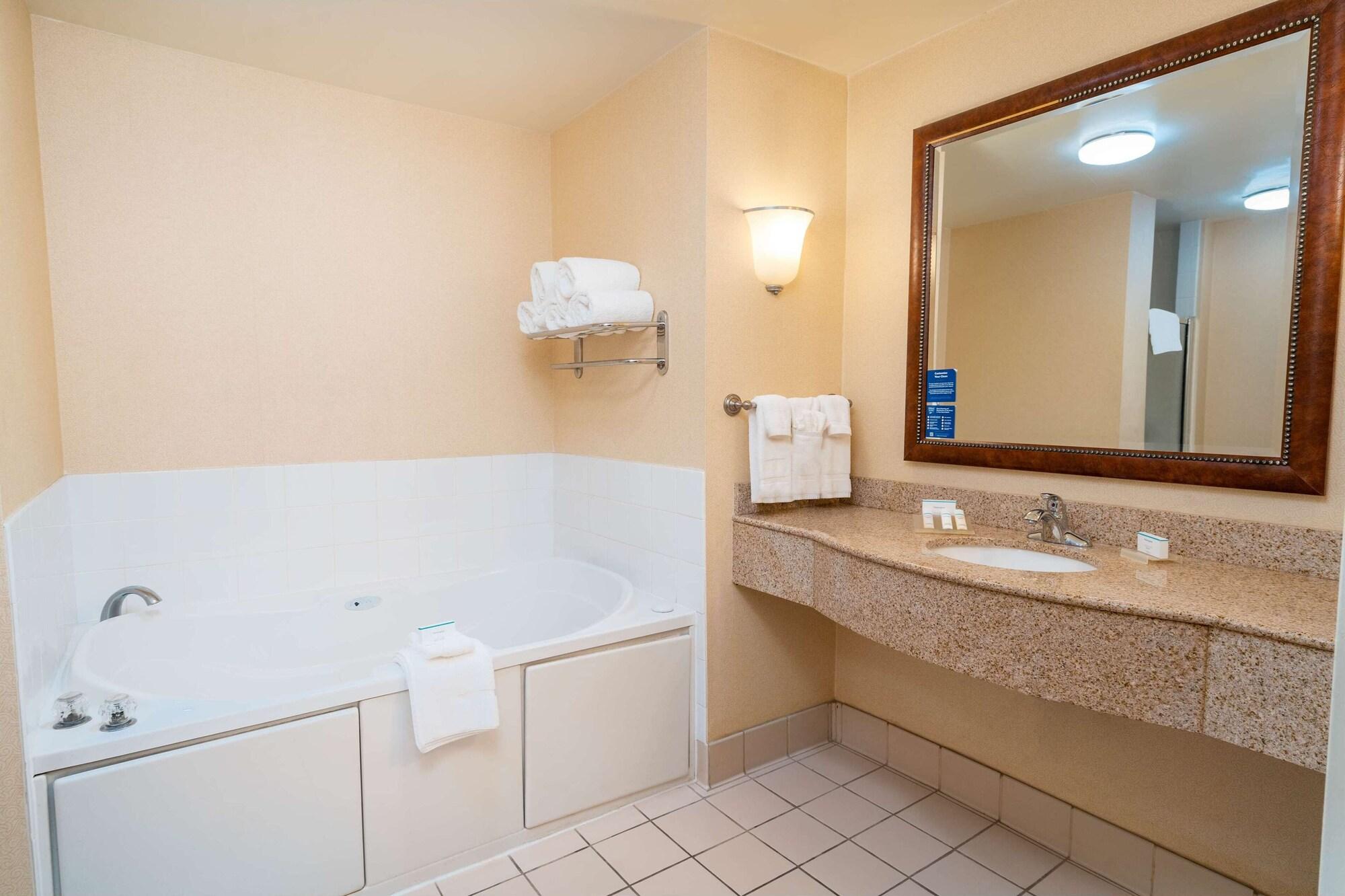 Hilton Garden Inn Ontario Rancho Cucamonga Luaran gambar