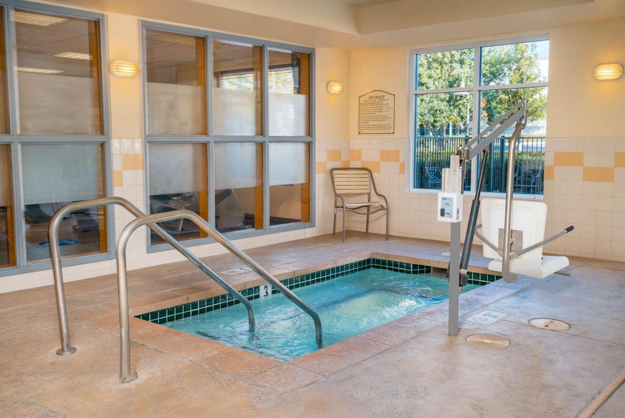 Hilton Garden Inn Ontario Rancho Cucamonga Luaran gambar